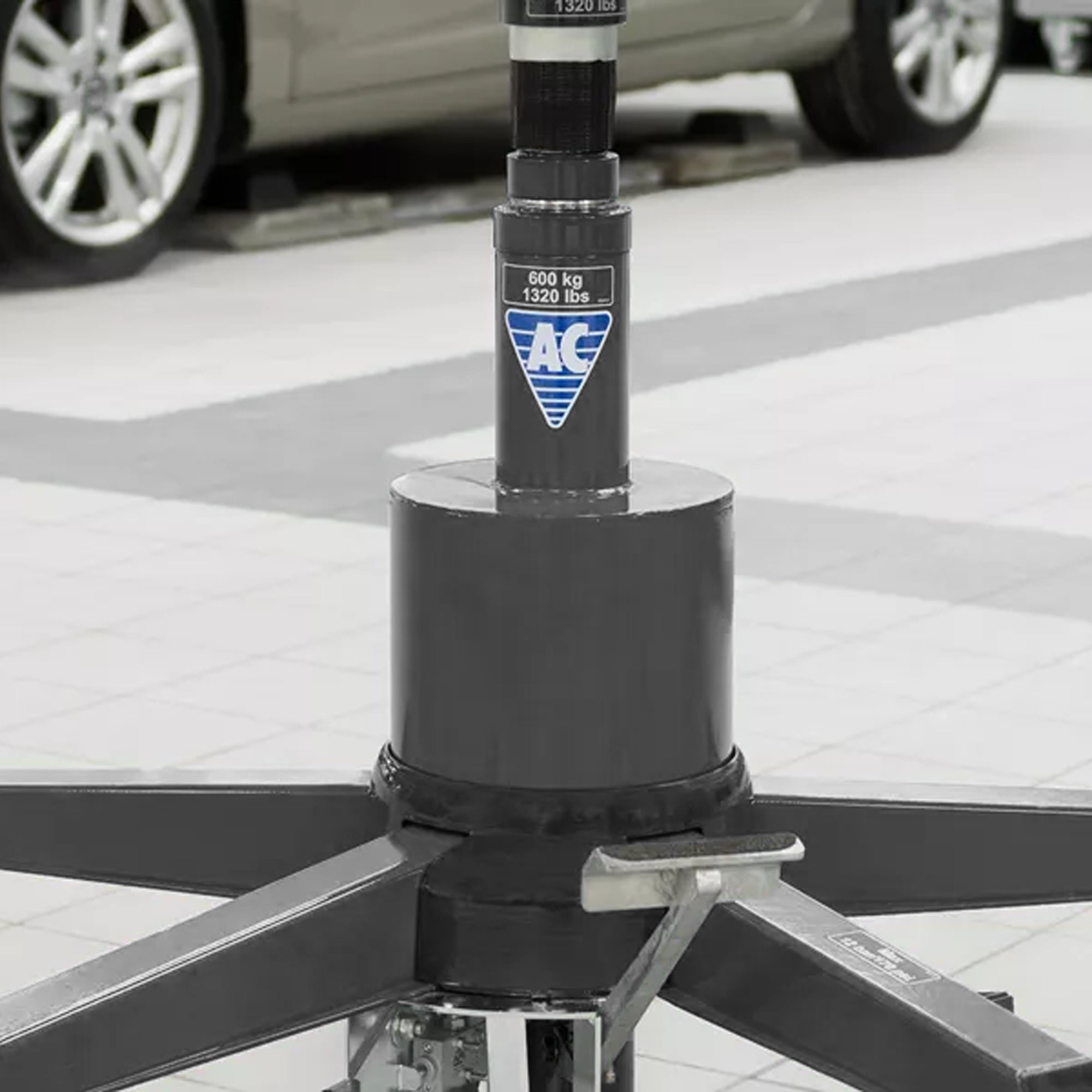 AC Hydraulic VLT6 0.6T Telescopic Transmission Jack