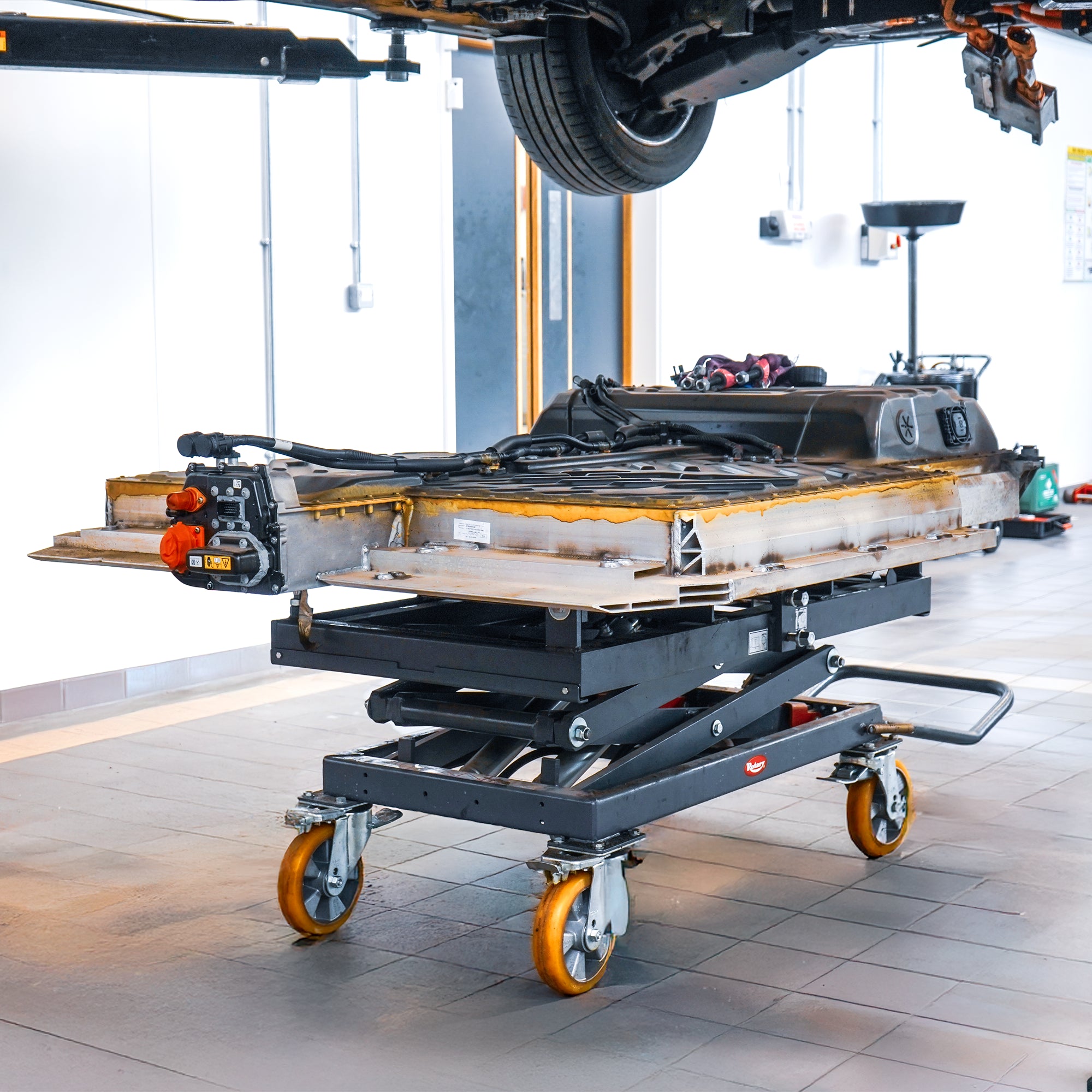 Blitz Master Gear Lifting Table