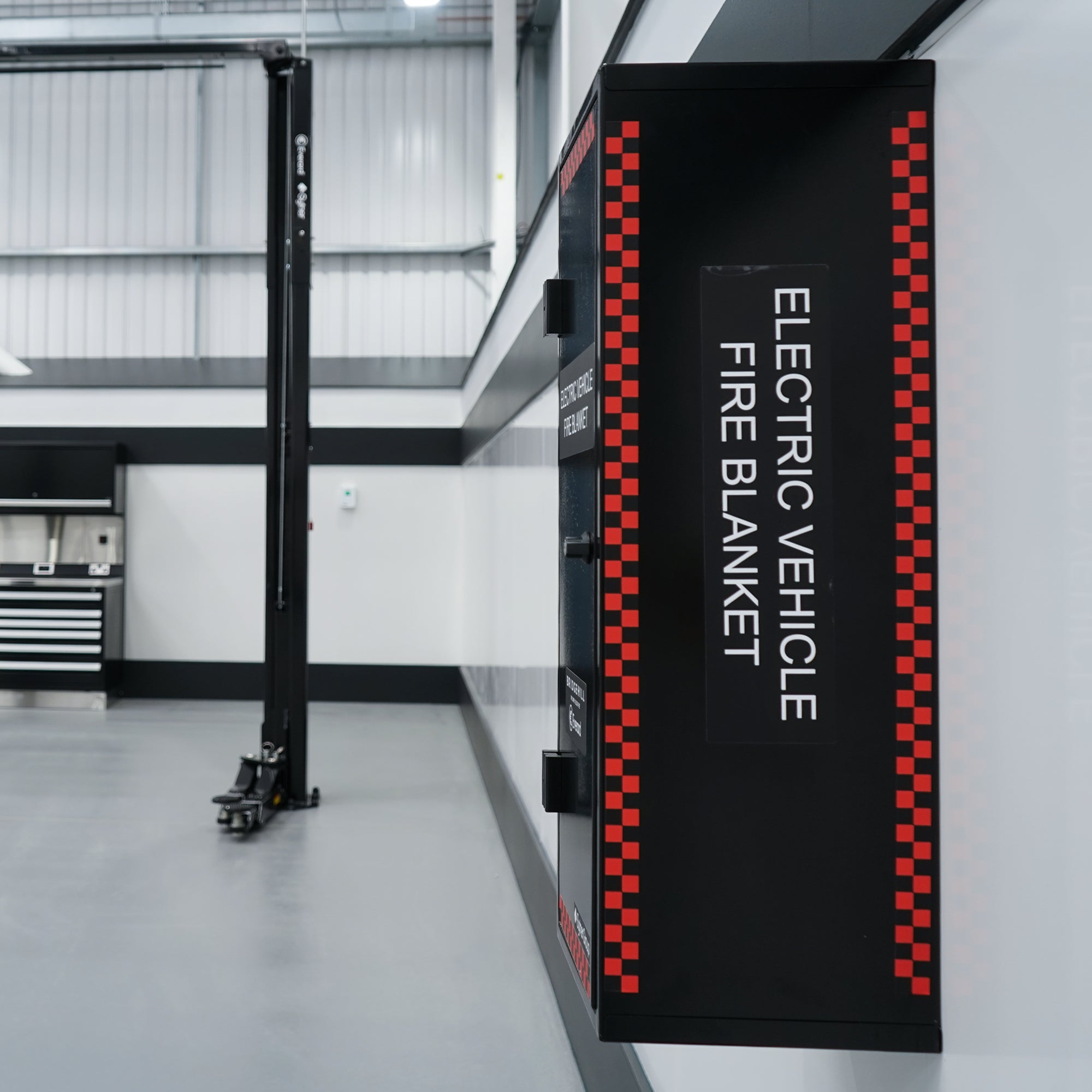 Electric Vehicle Fire Blanket Wall Mounted Storage Cabinet