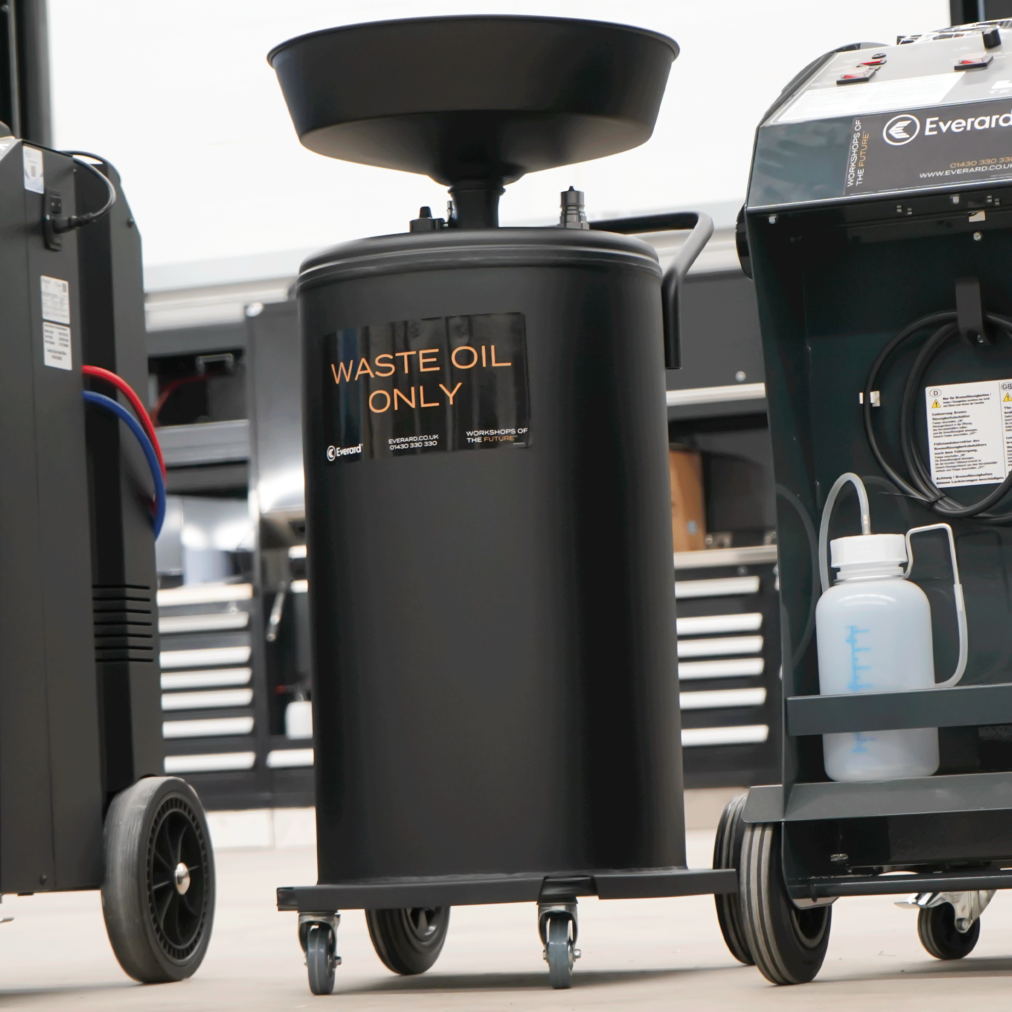 Everard Black Pumped Waste Oil Drainer