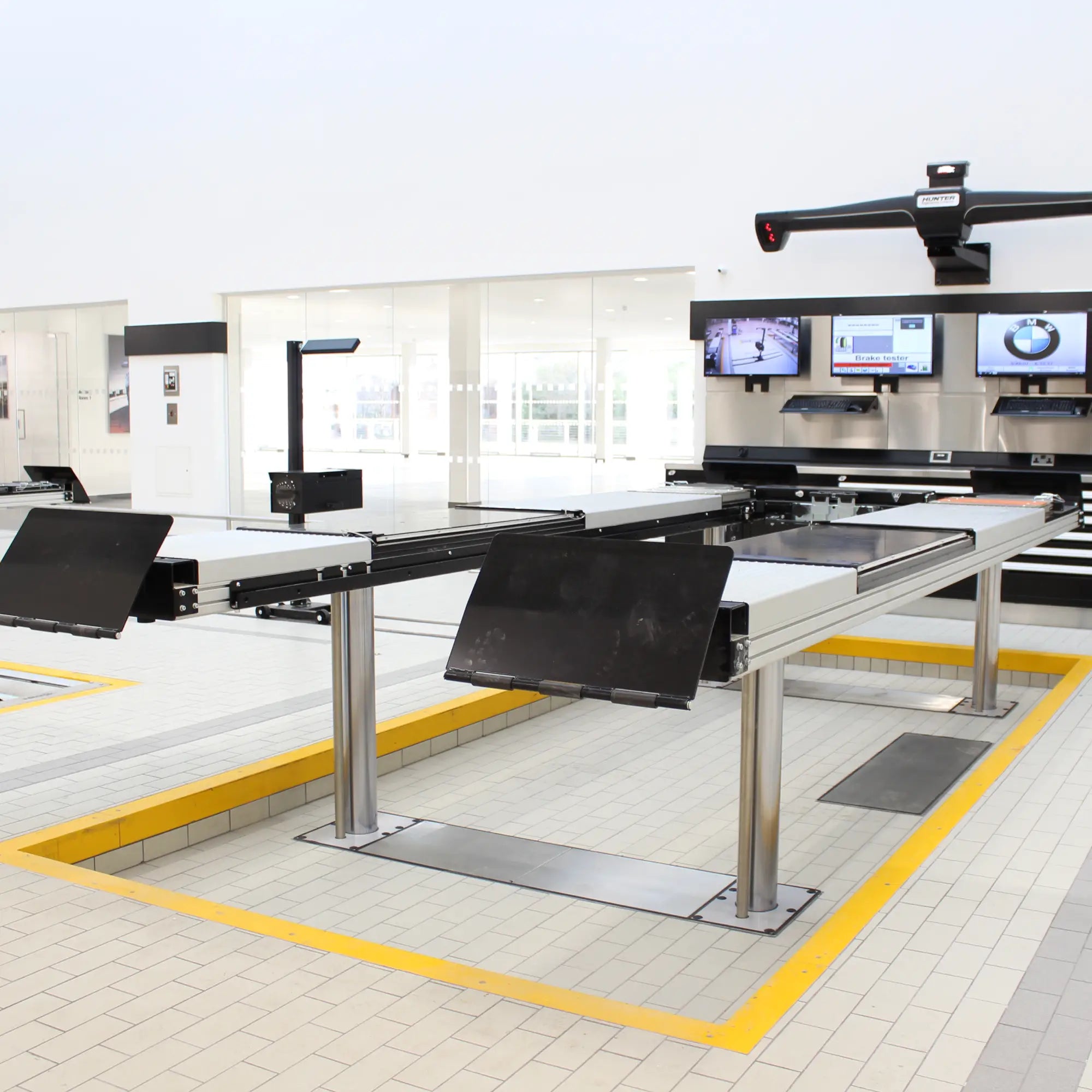 Herrmann Alutrack 4000kg Dual Purpose 4 Piston Lift