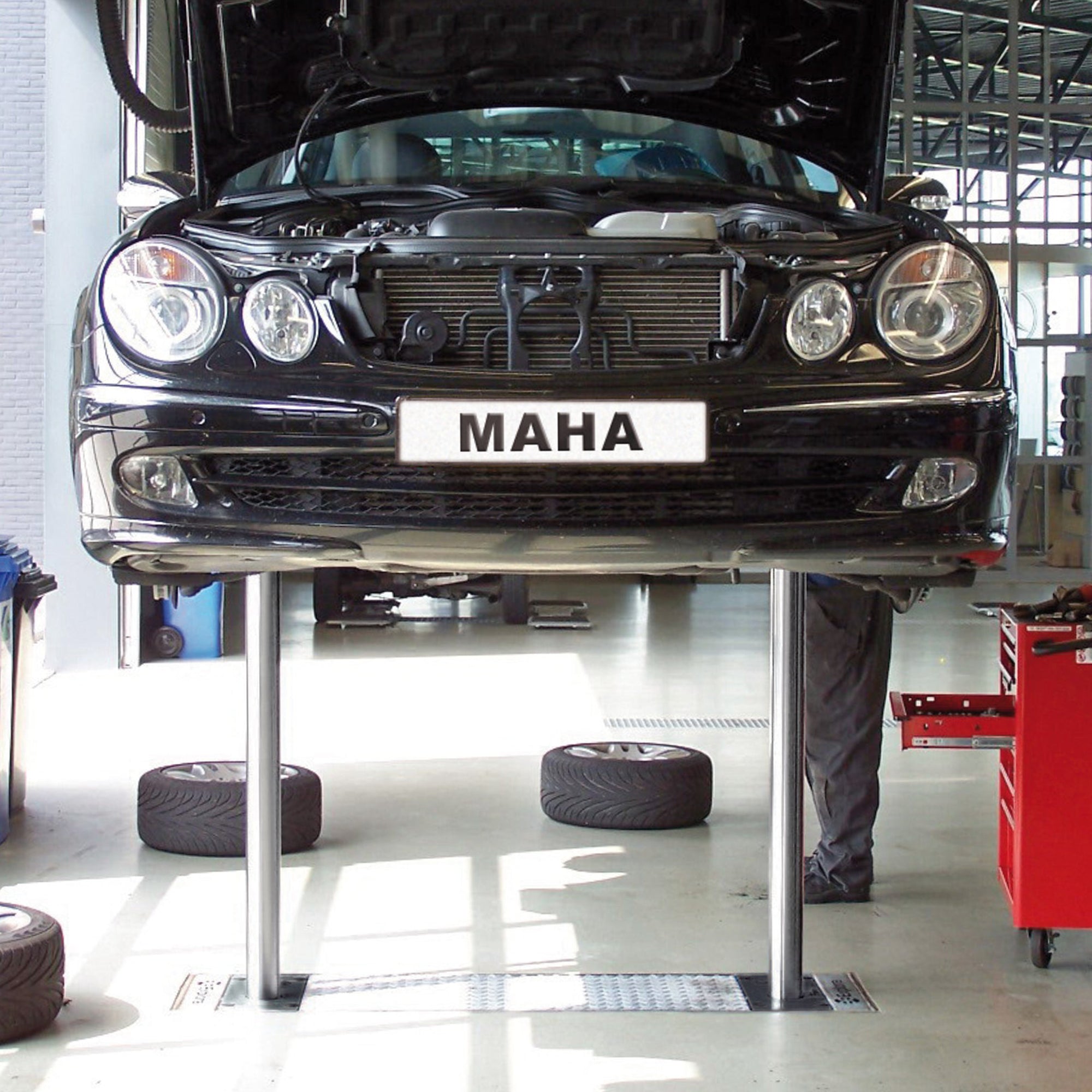 Maha ZS Duett 3.5 3500kg Flat Top 2-Piston Lift