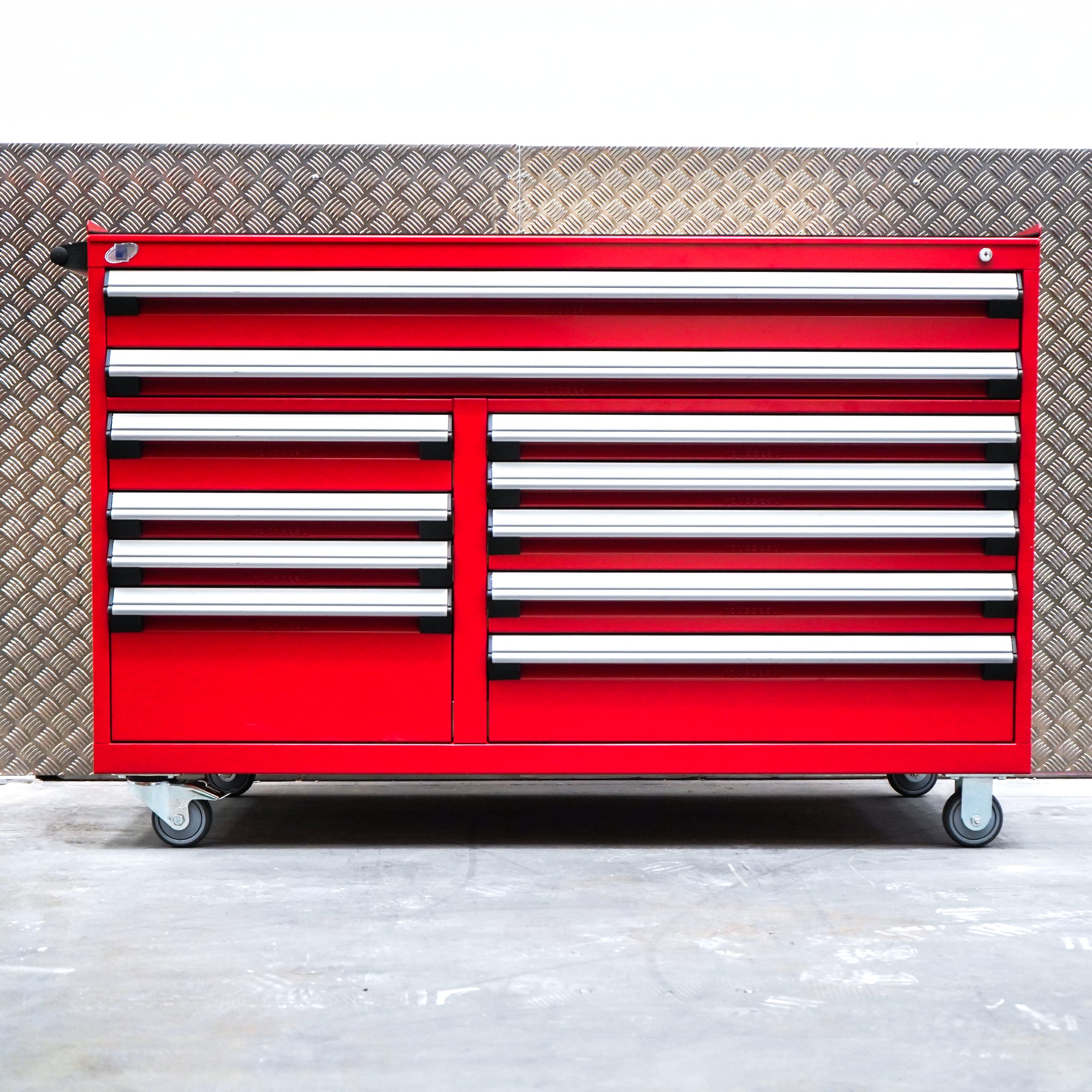 Rousseau Mobile 11 Drawer 60 Inch Red Toolbox