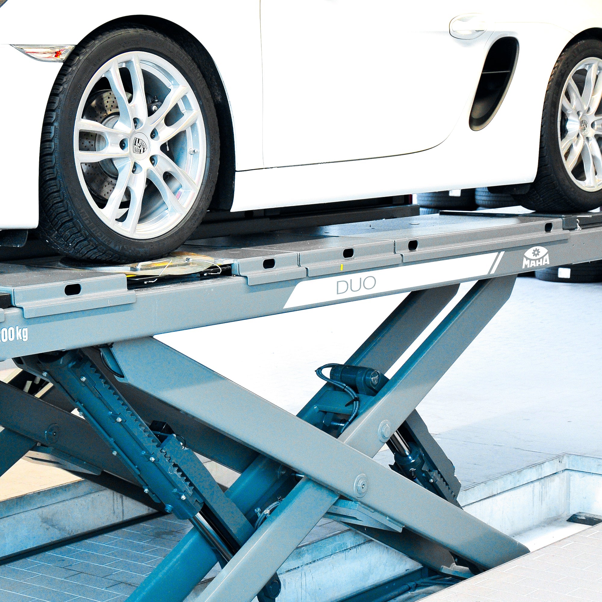 Wheel Alignment Lifts – Everard Group Limited