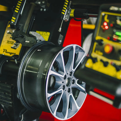 Atek Makina Pangea 3600 Wheel Straightener