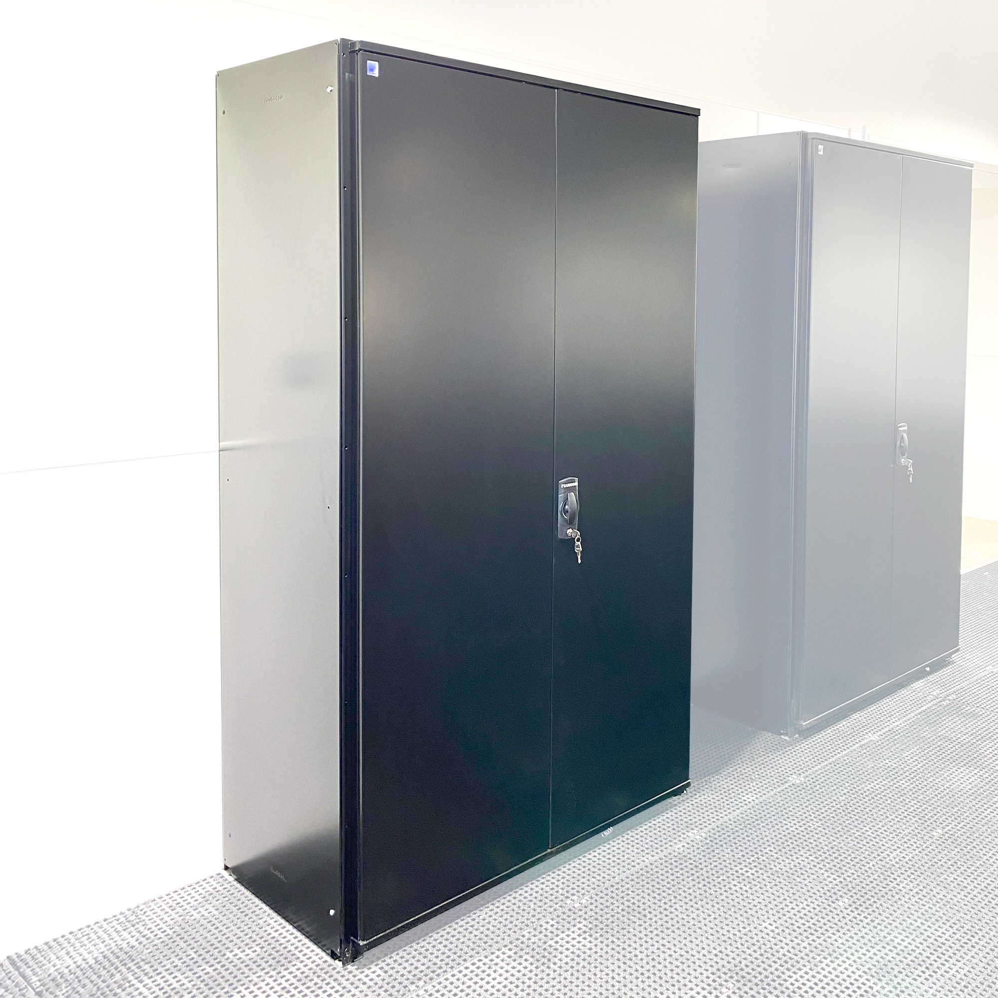Rousseau Valet Chemical Storage Cabinet 1220 x 610mm